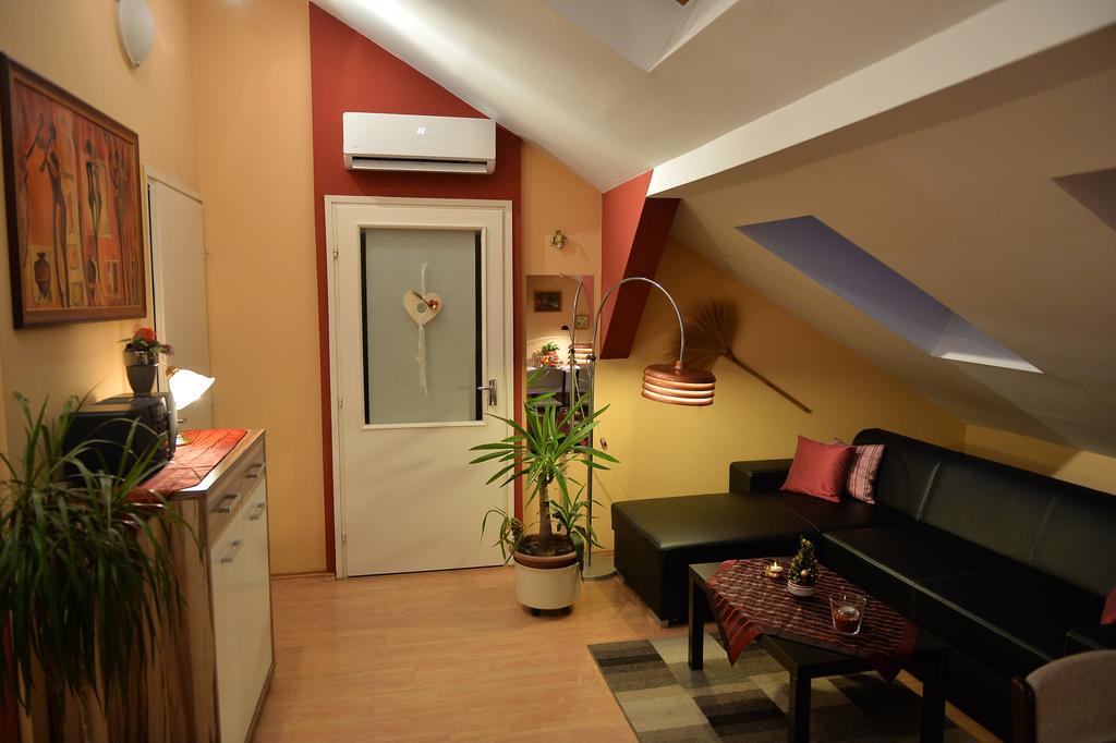 Sopron Eszter Apartman Exteriör bild