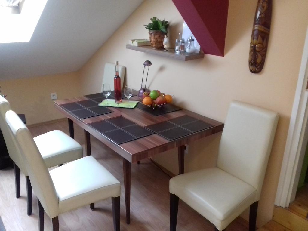 Sopron Eszter Apartman Exteriör bild